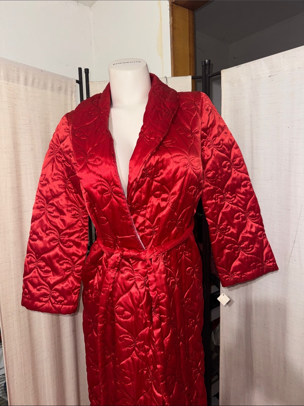 NOS Vintage Red Quilted Robe Housecoat M USA made Acetate
